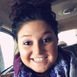 Meet your Posher, Kaylie